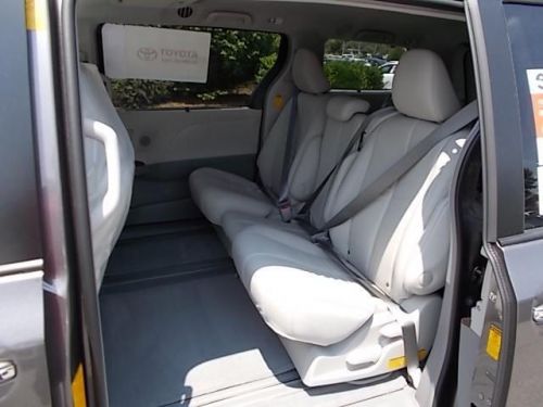 2014 Toyota Sienna XLE, US $37,712.00, image 19