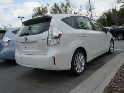 2014 toyota prius v five