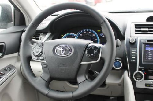 2014 toyota camry hybrid xle