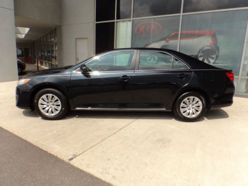 2012 toyota camry le