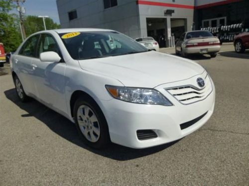 2011 Toyota Camry LE, US $15,650.00, image 3