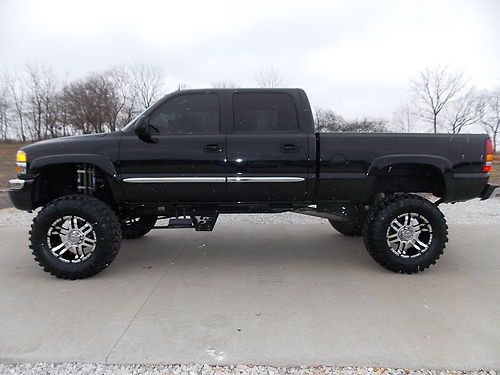 2003 gmc 2500hd crew cab shortbed show truck 10" lift 39.5 tires bran new no res