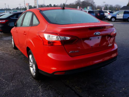 2014 ford focus se