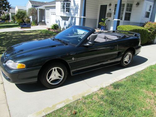 1998 ford mustang convertible 3.8l v6 5-speed 1 owner 100% original super clean