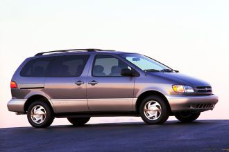 2000 toyota sienna ce