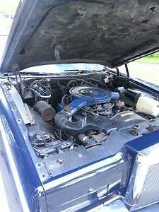!978 Lincoln Town Car, Dark Blue with Blue Leather Interior 42,810 Miles, image 5