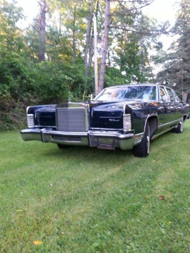 !978 Lincoln Town Car, Dark Blue with Blue Leather Interior 42,810 Miles, image 7