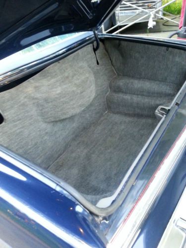 !978 Lincoln Town Car, Dark Blue with Blue Leather Interior 42,810 Miles, image 13