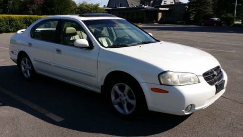 2000 nissan maxima gle sedan 4-door 3.0l