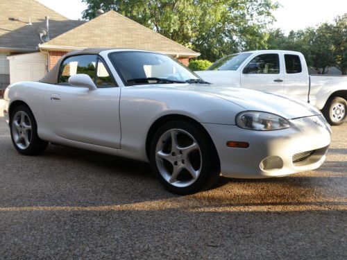 2001 mazda miata ls, automatic, original owner, new top, maintenance