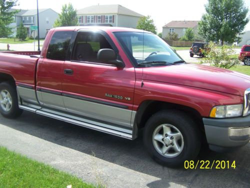 1999 dodge ram 1500 2 x 4 &#034;no reserve&#034;  low miles in very good condition