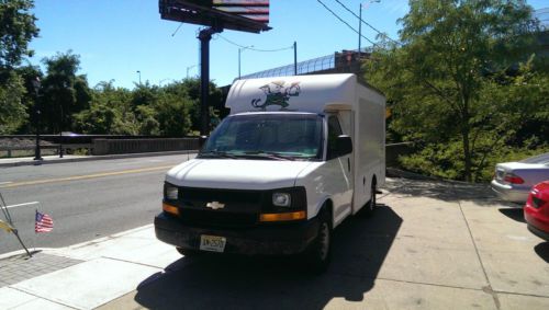 2007 chevrolet express 3500 box van no reserve 9600# gvw