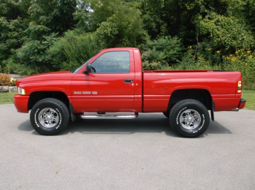 2001 dodge ram 1500 sport standard cab pickup 2-door 5.2l