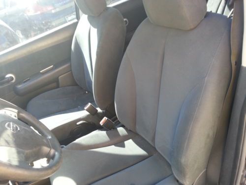 2009 Nissan Versa hactback   ...Salvage  title   ..Low miles, image 12