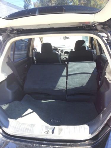 2009 Nissan Versa hactback   ...Salvage  title   ..Low miles, image 14