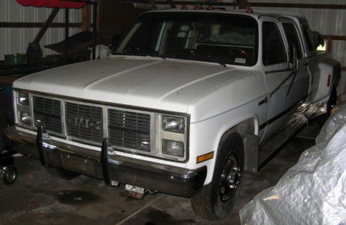 1988 gmc 3500 sierra 1 ton dually crew cab , 5th wheel tow vehicle.