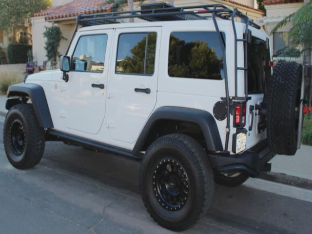 2013 - jeep wrangler