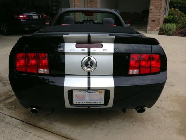 Ford mustang shelby gt500 convertible 2-door