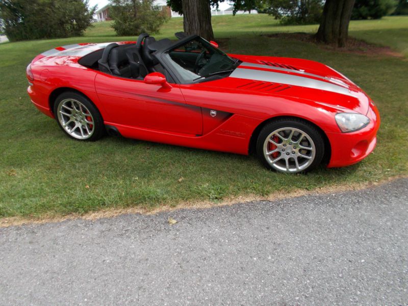 2004 dodge viper