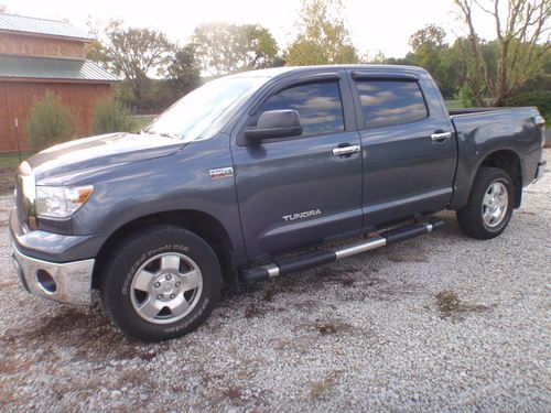 2008 toyota tundra crew max 5.7l mint! low miles