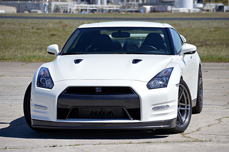 2014 nissan gt-r premium coupe 