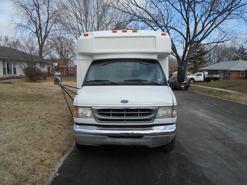 2002 21 passenger ford e450 7.3 liter diesel shuttle bus