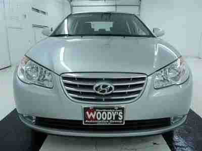 Front Wheel Drive 34 MPG Stereo with Aux USB Port Used Cars Greater Kansas City, image 2