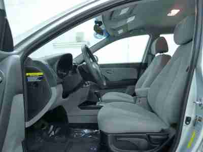 Front Wheel Drive 34 MPG Stereo with Aux USB Port Used Cars Greater Kansas City, image 7