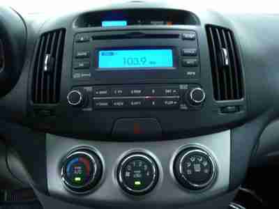 Front Wheel Drive 34 MPG Stereo with Aux USB Port Used Cars Greater Kansas City, image 14