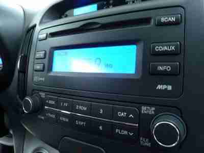Front Wheel Drive 34 MPG Stereo with Aux USB Port Used Cars Greater Kansas City, image 16