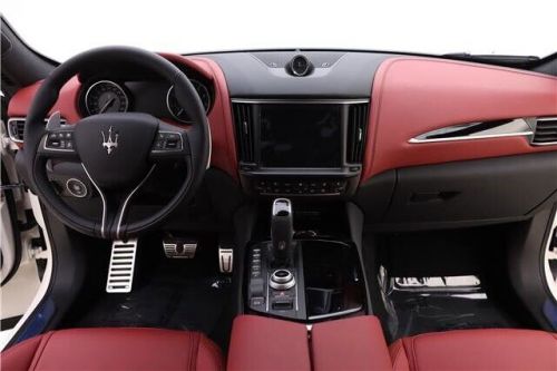 2023 maserati levante modena s
