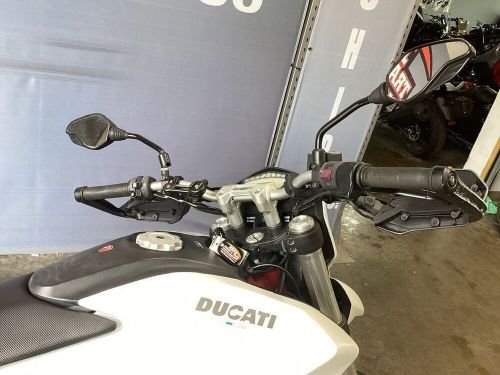 Other Makes Hypermotard 939 Iceberg White Silk