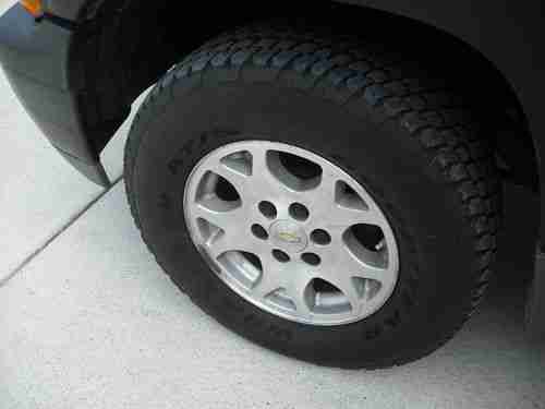 2004 Chevrolet Suburban 1500 Z71 4WD, US $12,500.00, image 18
