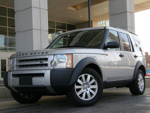 2005 land rover lr3 se with navigation and heated front and rear seating clean