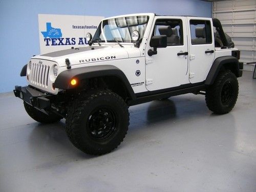 We finance!!  2009 jeep wrangler unlimited rubicon 4x4 6-speed lift nav hard top