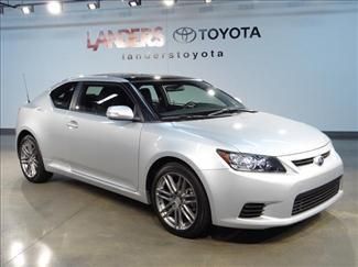25+ pics * sunroof * autoamatic * 2012 * silver * low miles * like new