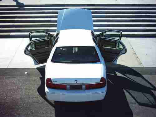 ONLY 35,900 ORIG. LOW MILES! CROWN VICTORIA, TOWN CAR, CADILLAC, LESABRE, image 2