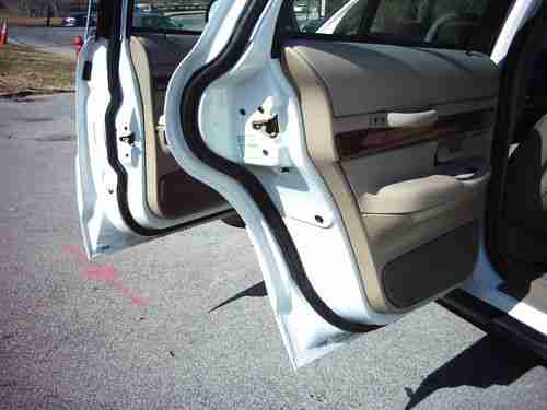 ONLY 35,900 ORIG. LOW MILES! CROWN VICTORIA, TOWN CAR, CADILLAC, LESABRE, image 8