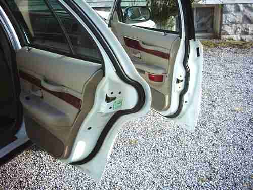 ONLY 35,900 ORIG. LOW MILES! CROWN VICTORIA, TOWN CAR, CADILLAC, LESABRE, image 21