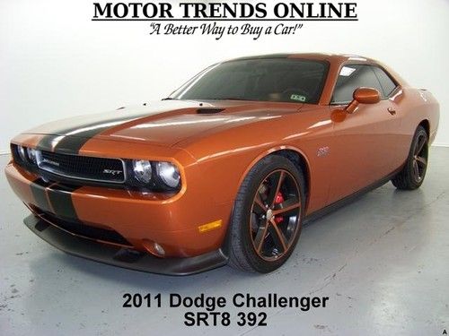 Srt8 srt-8 392 hemi stripes black wheels htd seats 2011 dodge challenger 3k