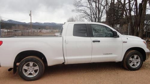 2008 toyota tundra double cab pickup 4-door 5.7l