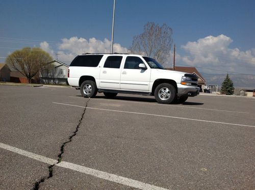 2002 chevrolet suburban 1500 lt sport utility 4-door 5.3l