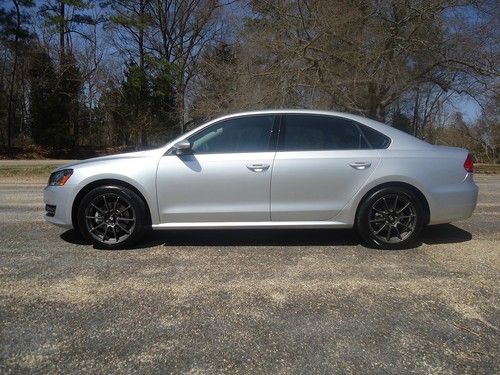 2012 volkswagen passat - 1 owner with many extras - still under warranty!!!