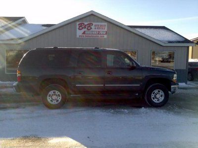 Suv 8.1l 4x4, heated leather, auto, 3/4 ton, 2500. black, 4wd, 7/8 passenger