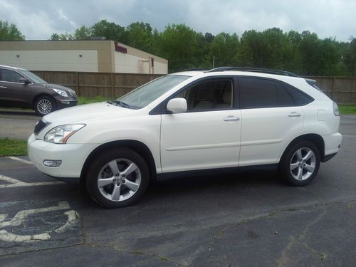 2008 lexus rx350 moonroof, heated leather seats, very nice car