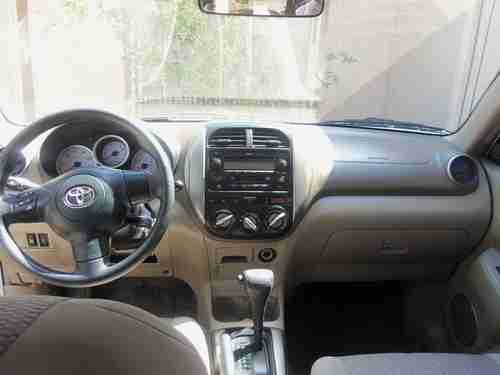 2005 TOYOTA RAV4, image 4