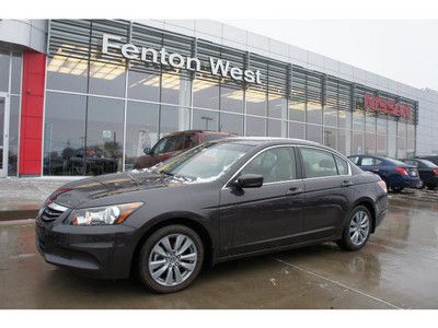 2011 honda accord sedan loaded no reserve!