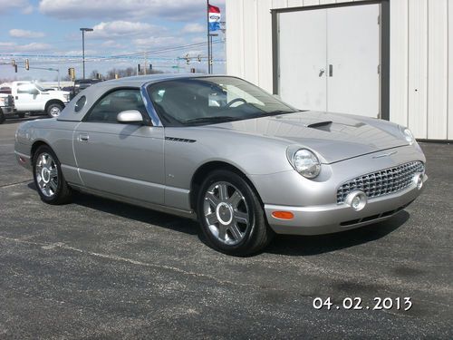 2004 ford thunderbird base convertible 2-door 3.9l 42k both tops