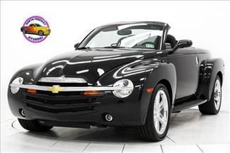 2006 chevrolet ssr 6.0l v8 chrome interior pkg, carpeted bed w/wood slats,gauges