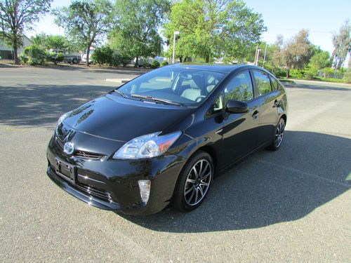 2012 toyota prius hybrid leather navigation bluetooth rear camera wow!